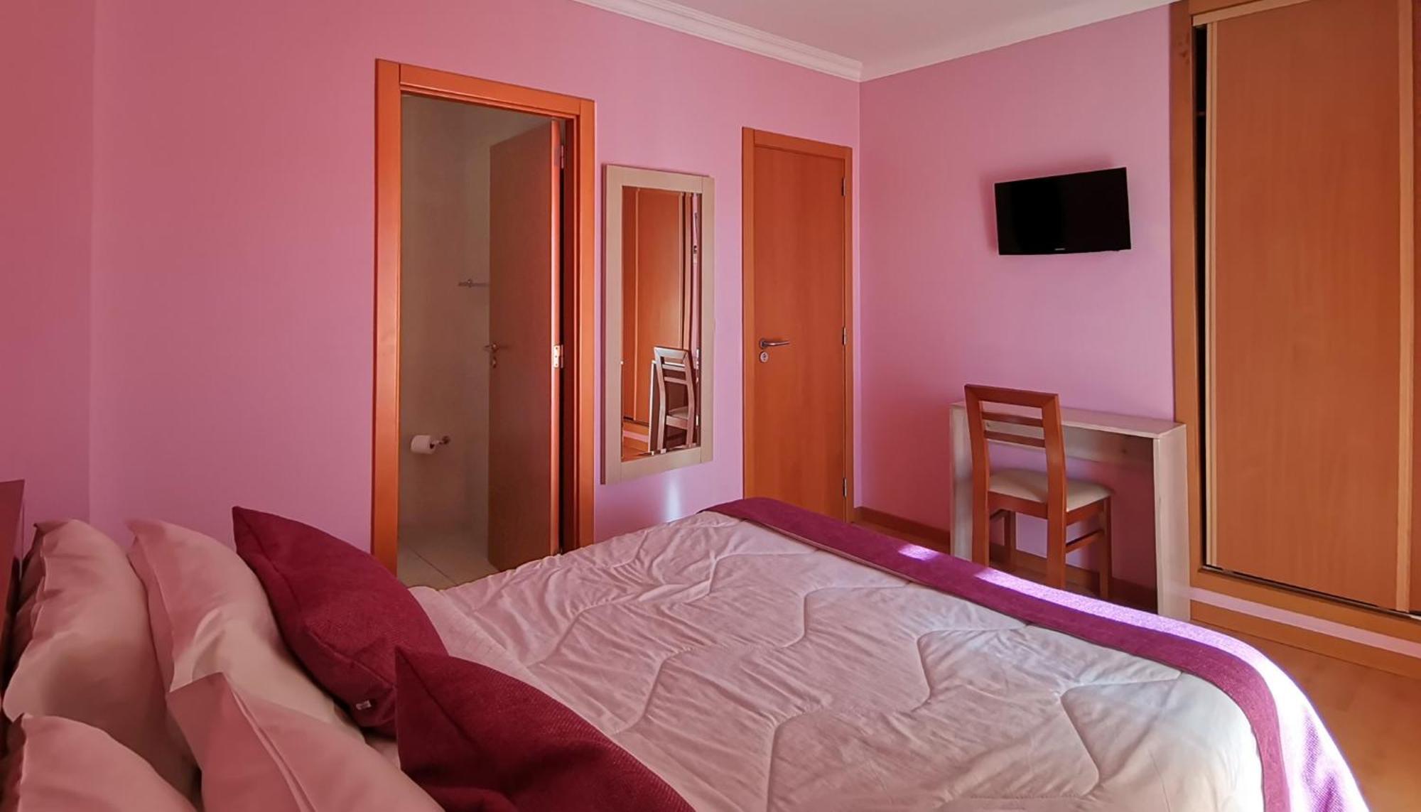 Hotel Hebe Peniche Atouguia Da Baleia Exterior foto